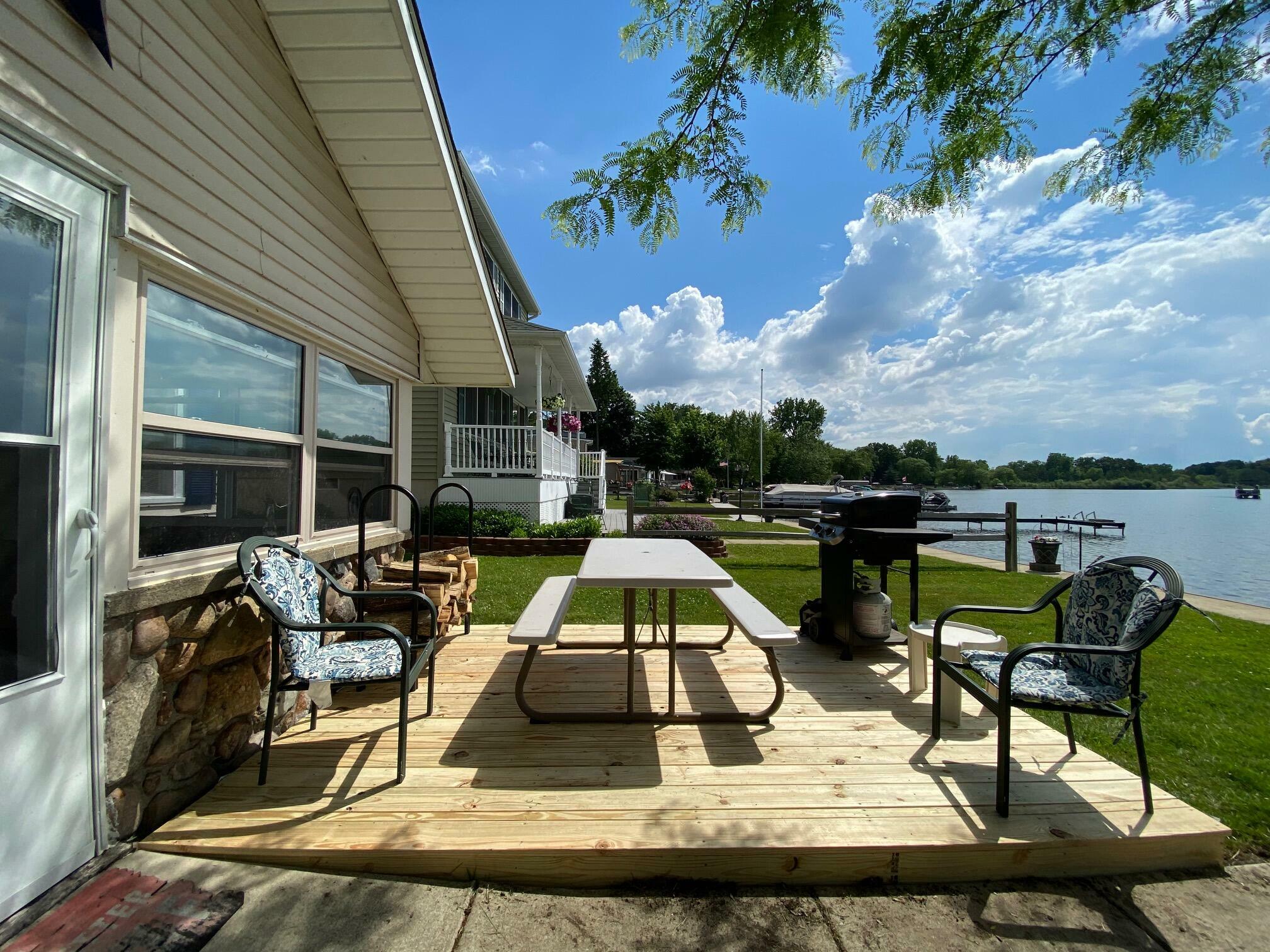 Property Photo:  16 Ackerson Lake Drive  MI 49201 