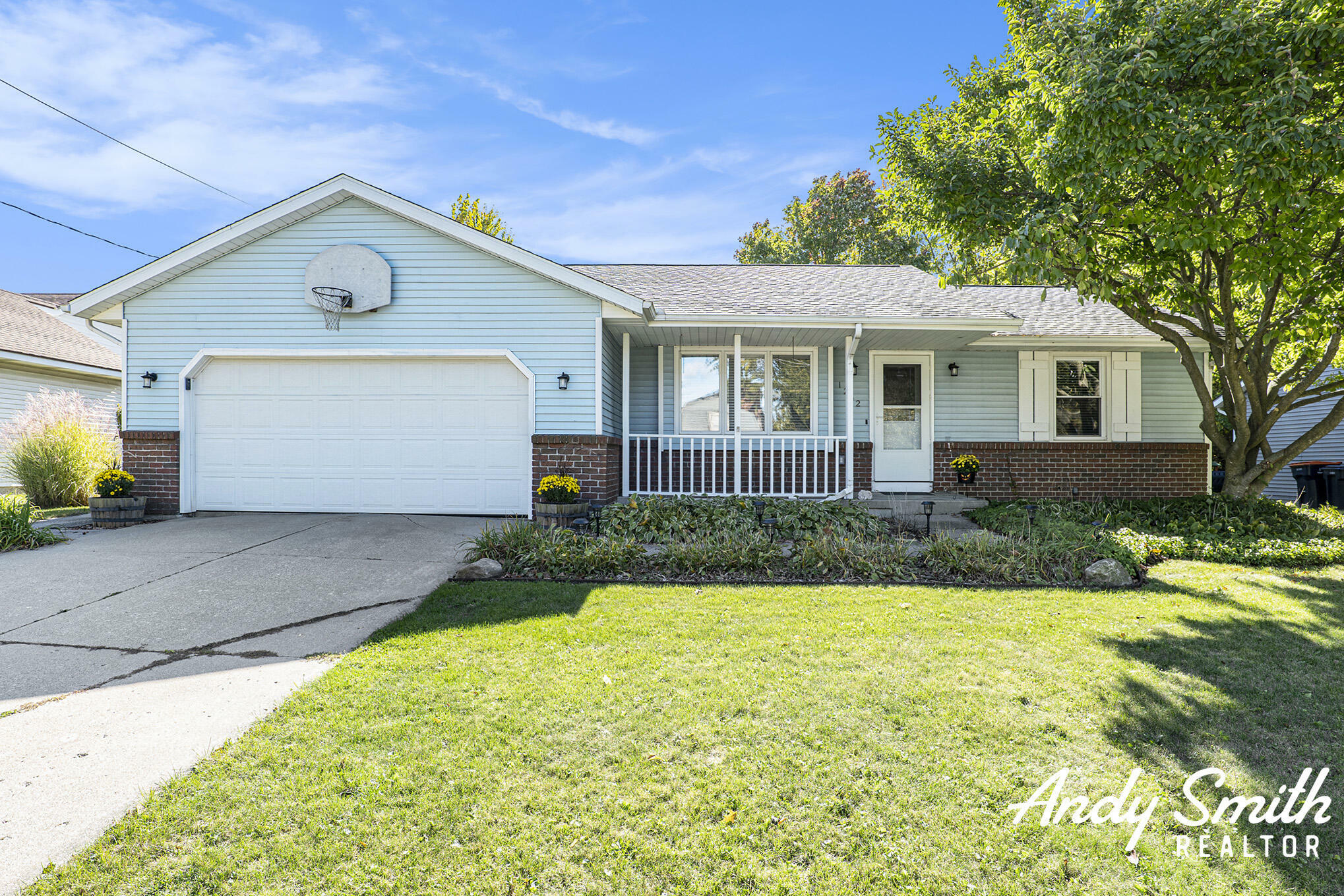 Property Photo: 1242 E 8th Street MI 49423