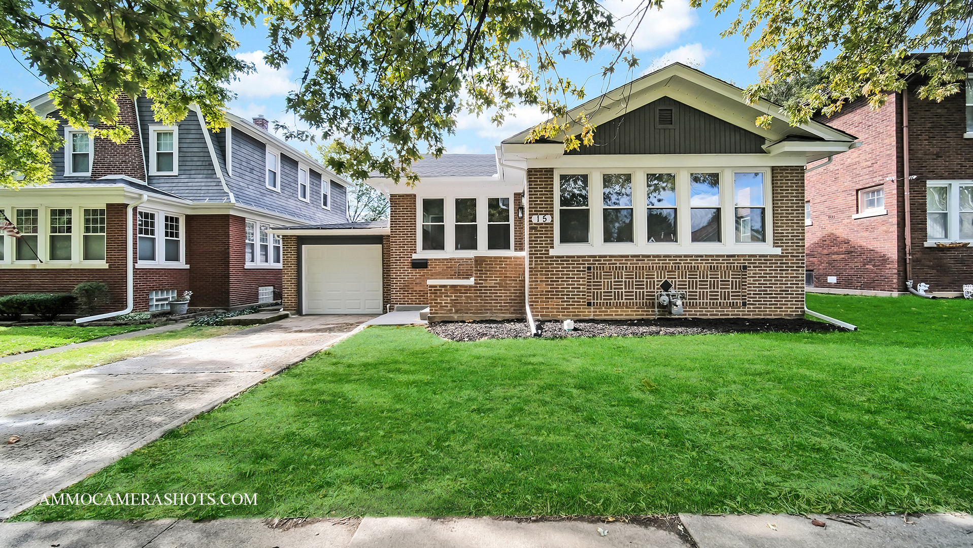 Property Photo:  15 S Prairie Avenue  IL 60436 