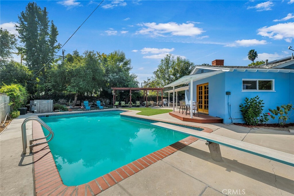 Property Photo:  5624 Faust Avenue  CA 91367 