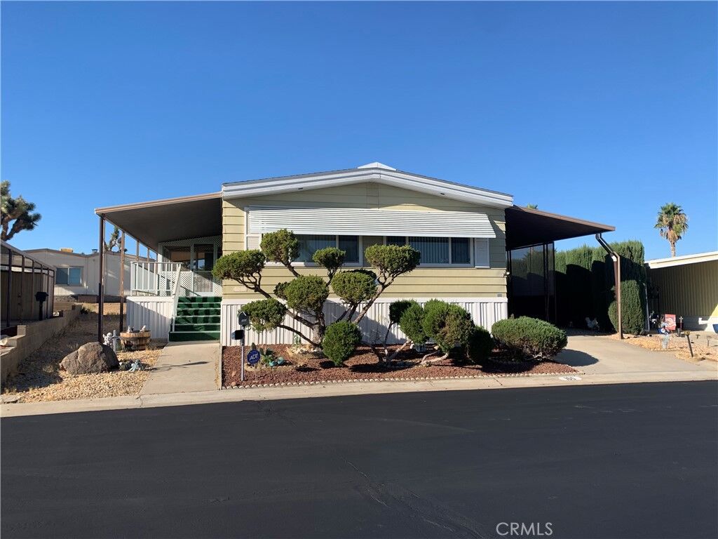 Property Photo:  7501 Palm Avenue 165  CA 92284 