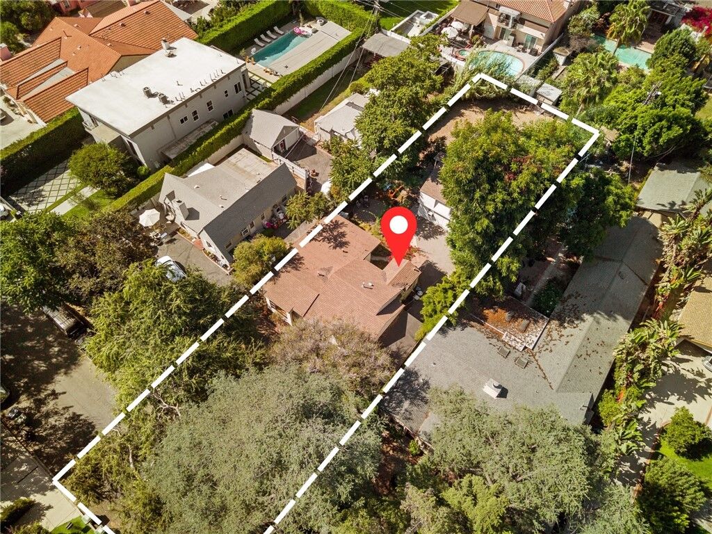 Property Photo:  4447 Matilija Avenue  CA 91423 
