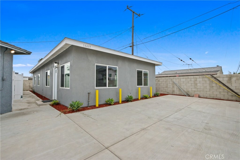 14471 Newland Street  Westminster CA 92683 photo