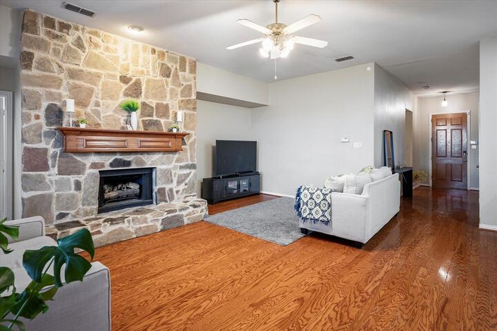 Property Photo: 7906 Munich Drive TX 75089