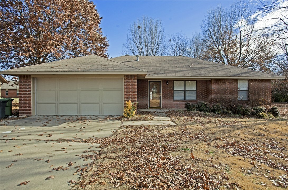 Property Photo:  1813 16th Street  AR 72758 