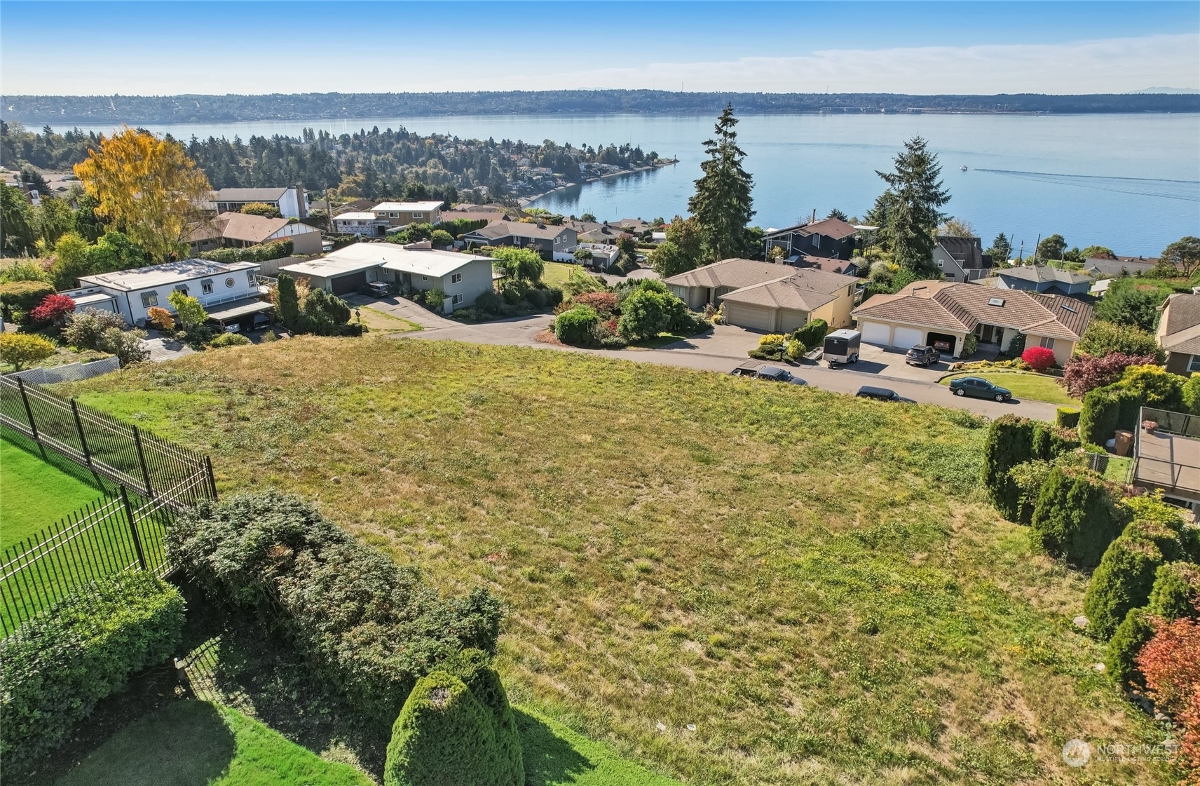 Property Photo:  6001 Bayview Drive NE  WA 98422 