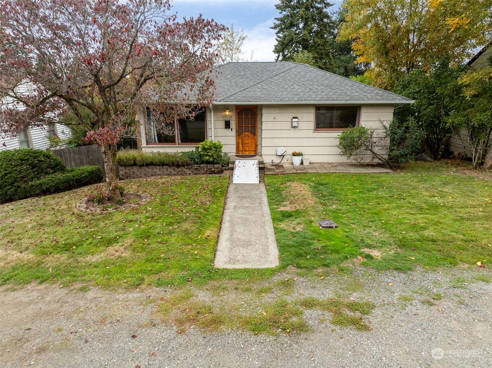 Property Photo:  515 Jason Avenue N  WA 98030 