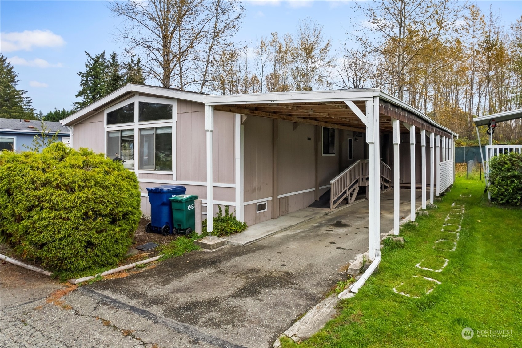 Property Photo:  28000 NE 142nd Pl 121  WA 98019 