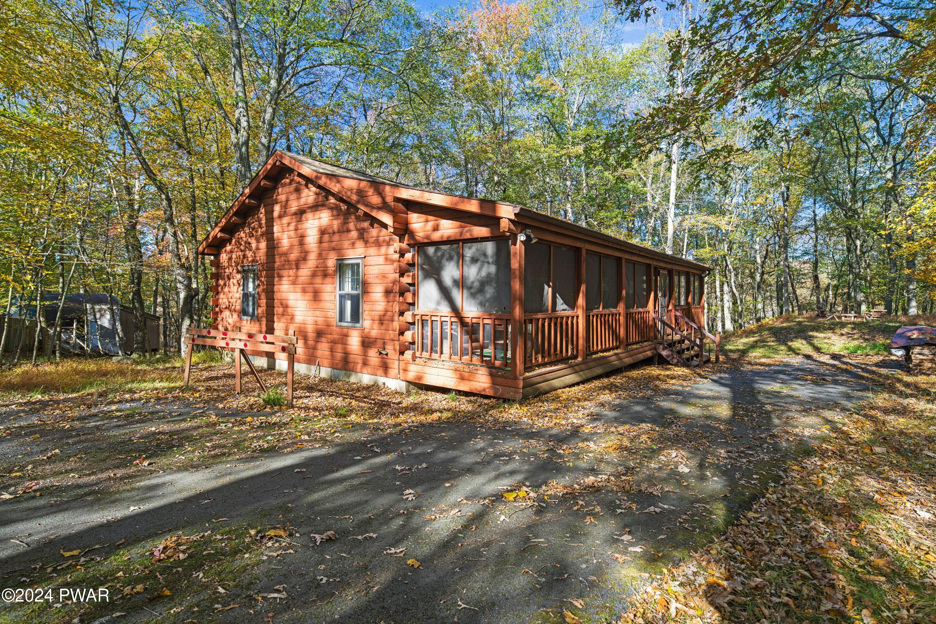 Property Photo: 109 Westwood Circle PA 18328