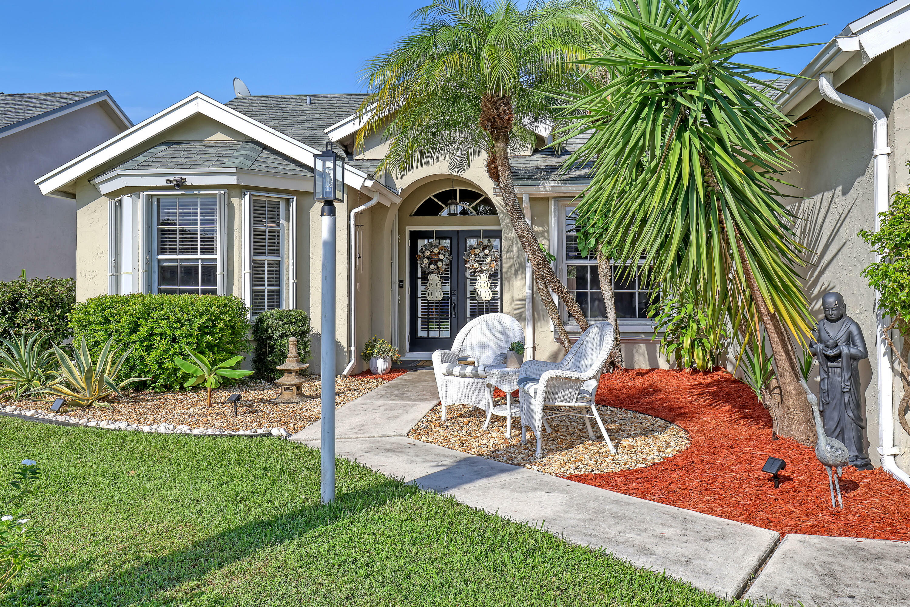 Property Photo:  1611 Yachtman Place  FL 33414 