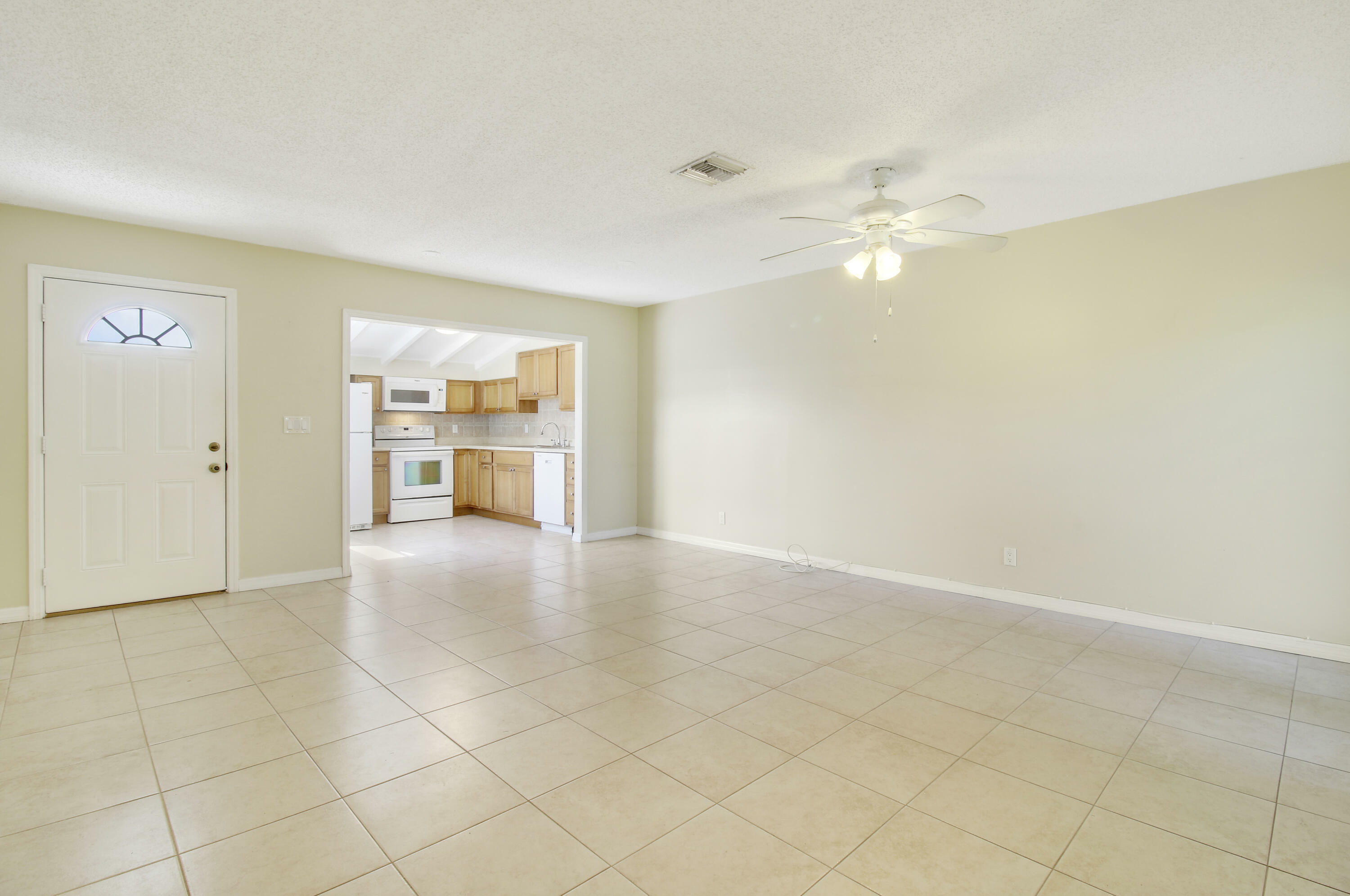 Property Photo:  1319 Arapaho Street  FL 33458 