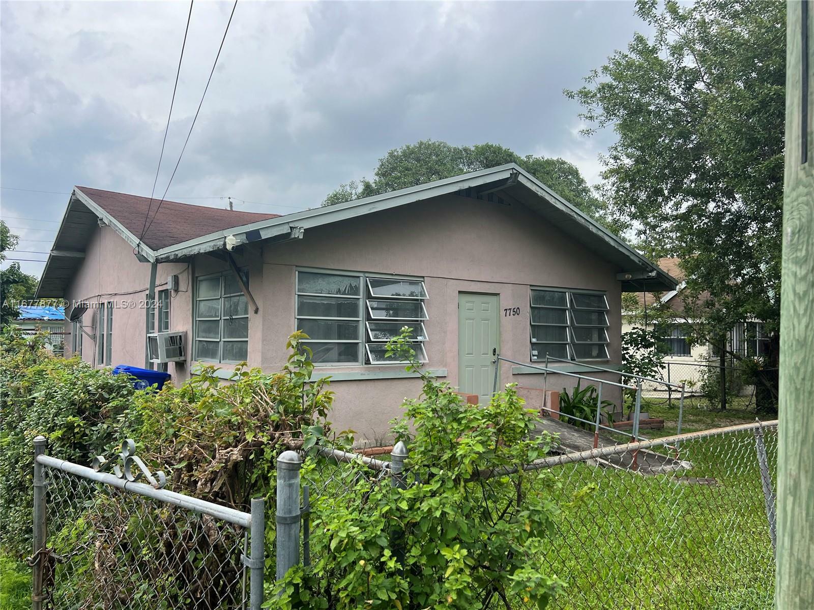 7750 NW Miami Pl  Miami FL 33150 photo