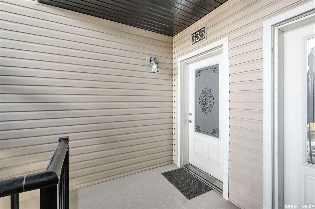 Property Photo:  125 Willis Crescent 335  SK S7T 0T1 