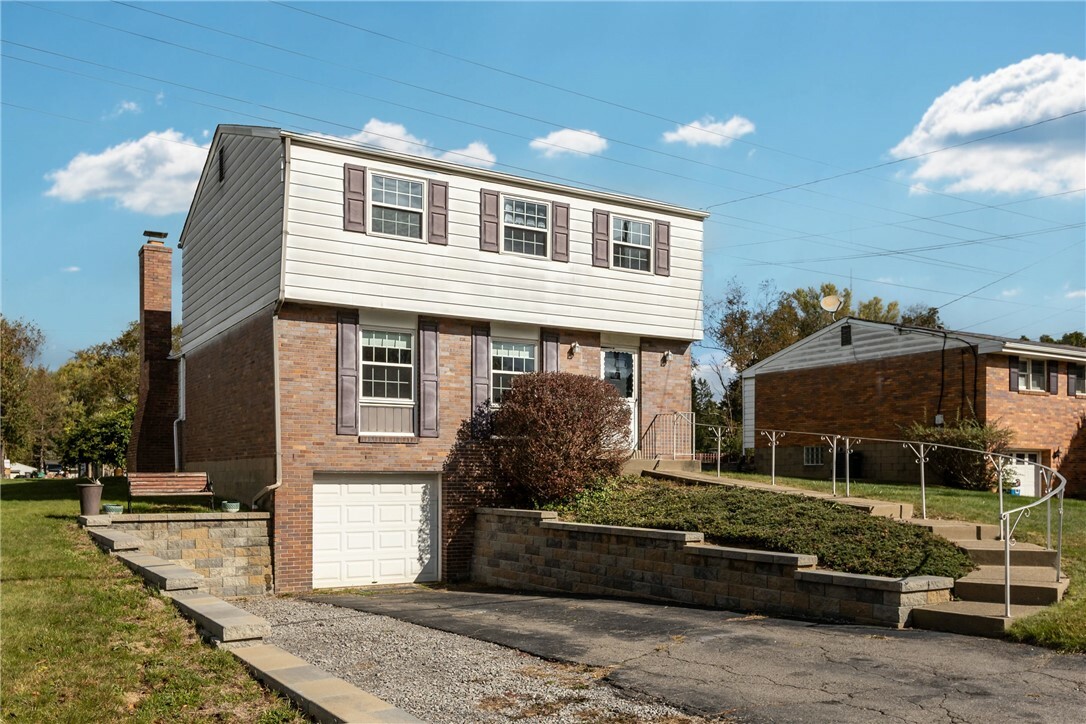 Property Photo:  409 Governor Drive  PA 15101 