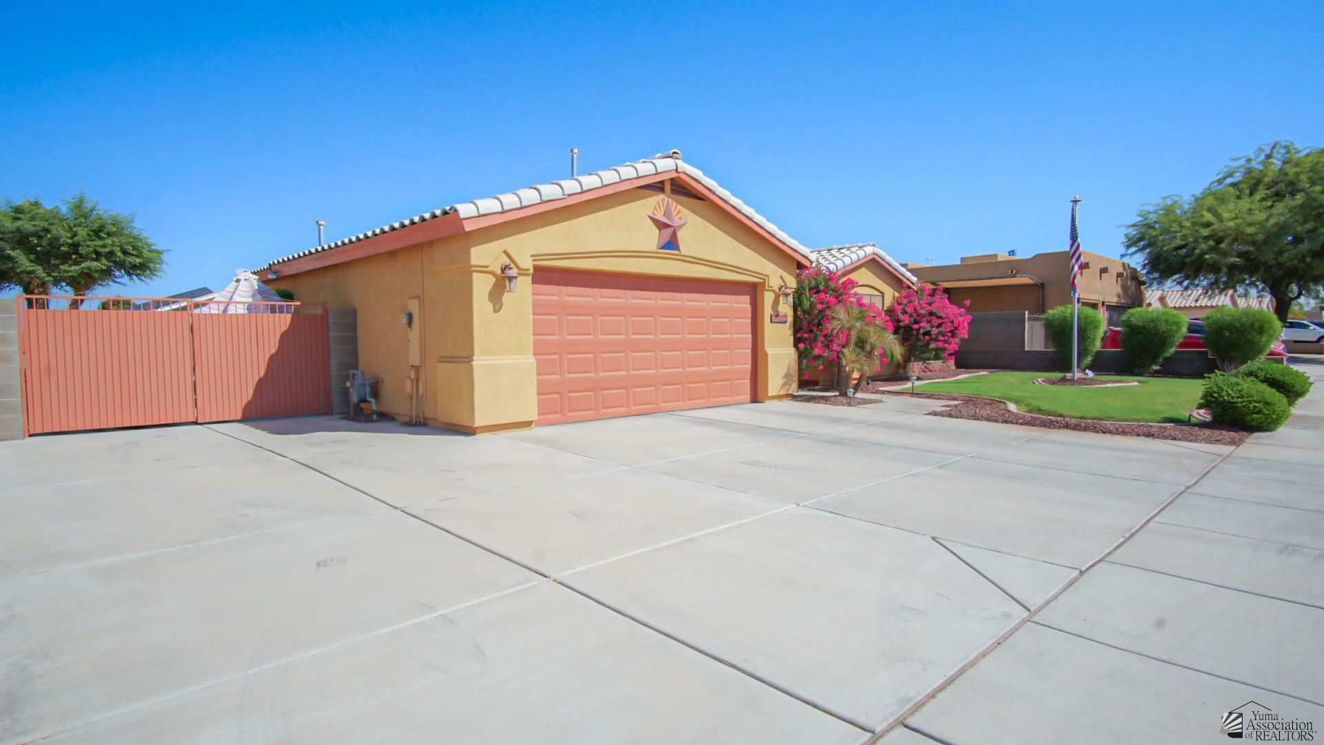 Property Photo:  10612 E 39 St  AZ 85365 