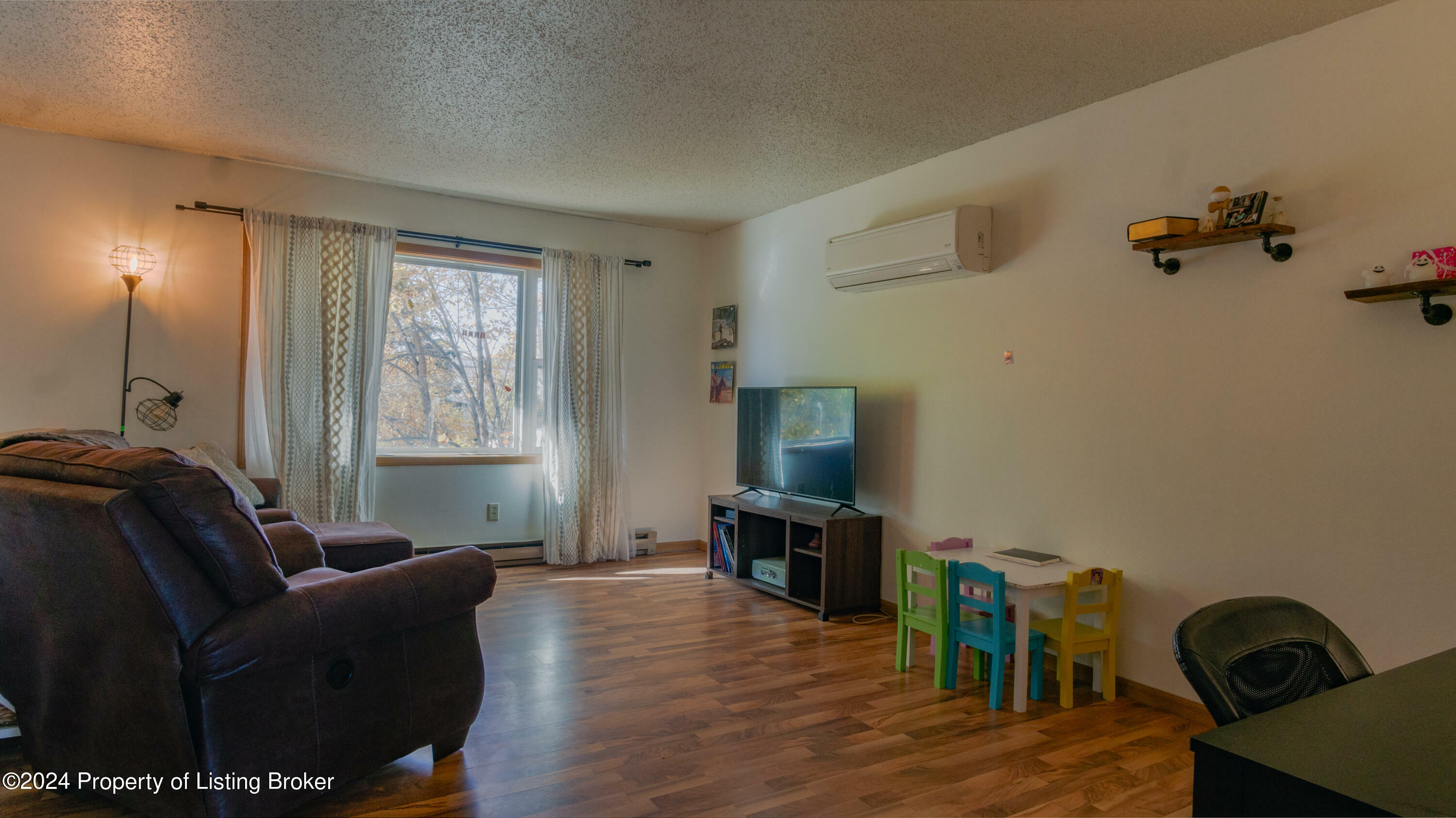 Property Photo:  784 4th Avenue E  ND 58601 