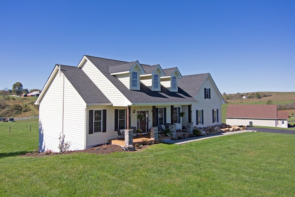 Property Photo:  227 Willowbend Lane  WV 24957 