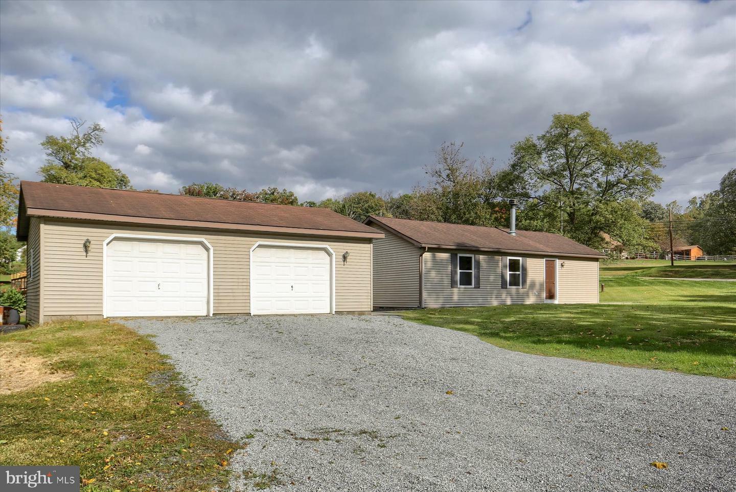 Property Photo:  469 Old Stage Road  PA 17339 