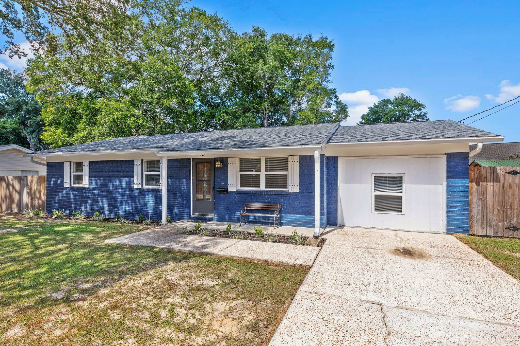 Property Photo:  309 23rd Street  FL 32578 