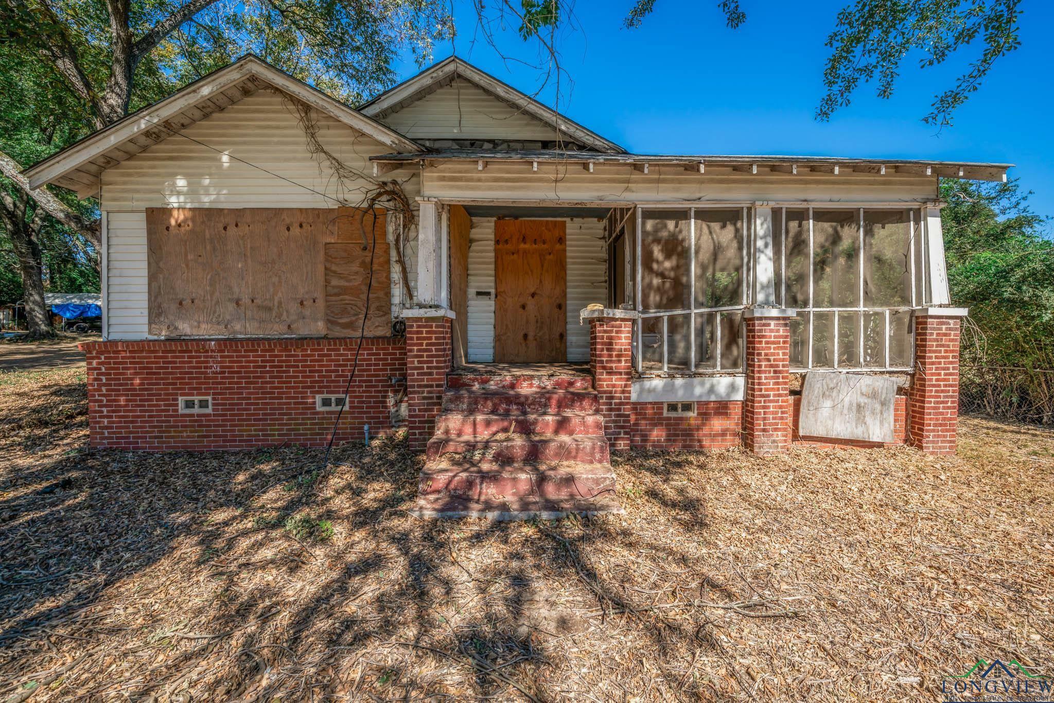 1103 Alvin Street  Marshall TX 75670 photo