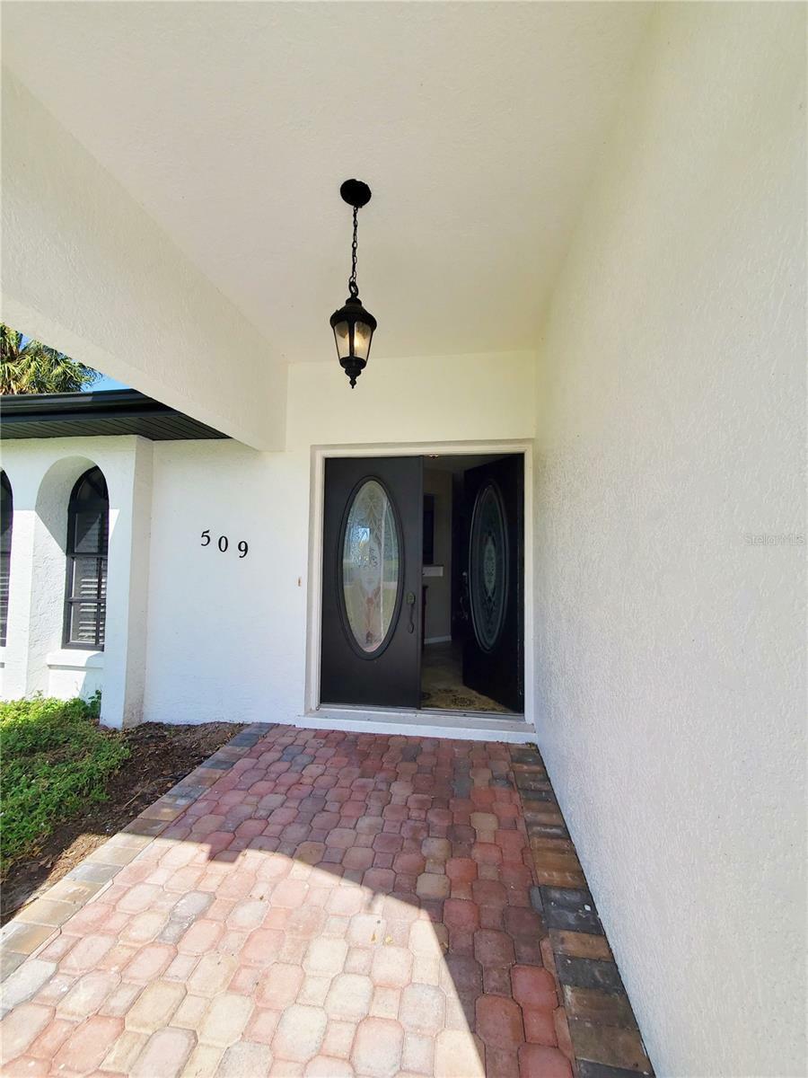 Property Photo:  509 Clearview Drive  FL 33953 