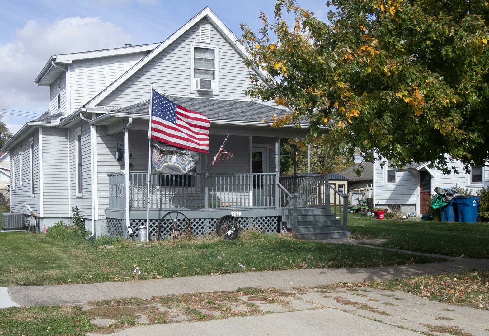 Property Photo:  1210 Jefferson Street  IL 61342 