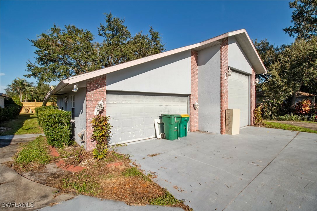 Property Photo:  1385 Fireside Street  FL 33952 