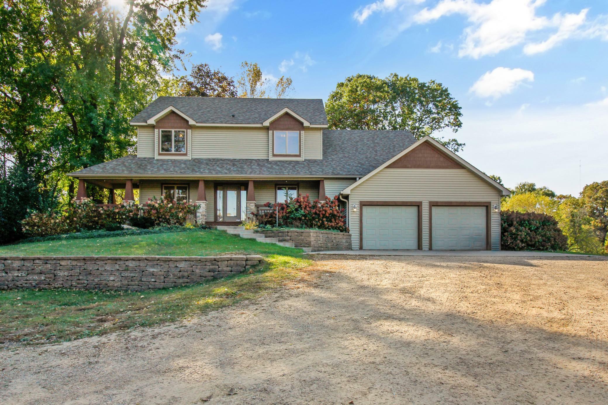 Property Photo:  2802 Granada Avenue N  MN 55128 