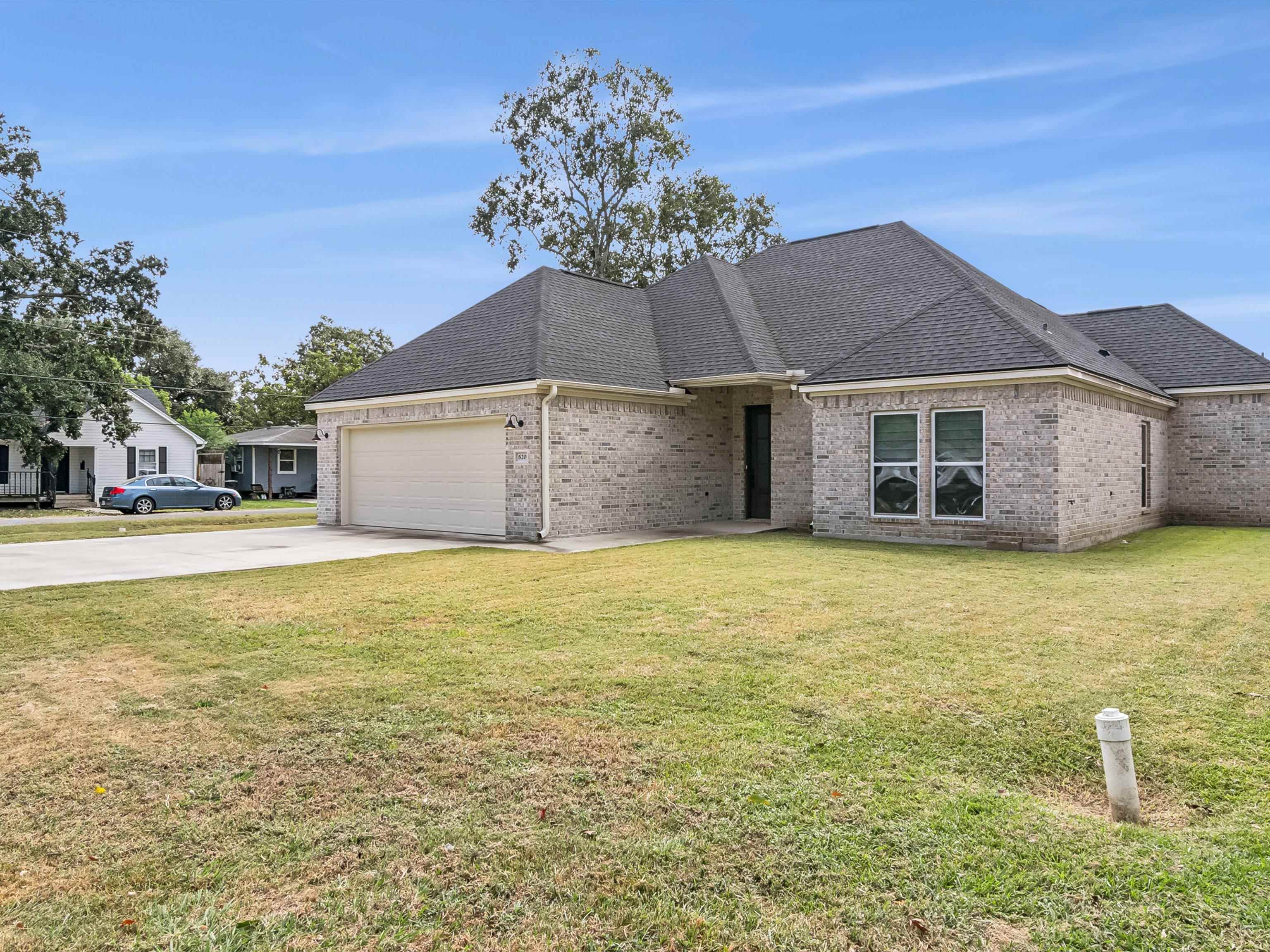 Property Photo:  620 S 21st Street  TX 77627 