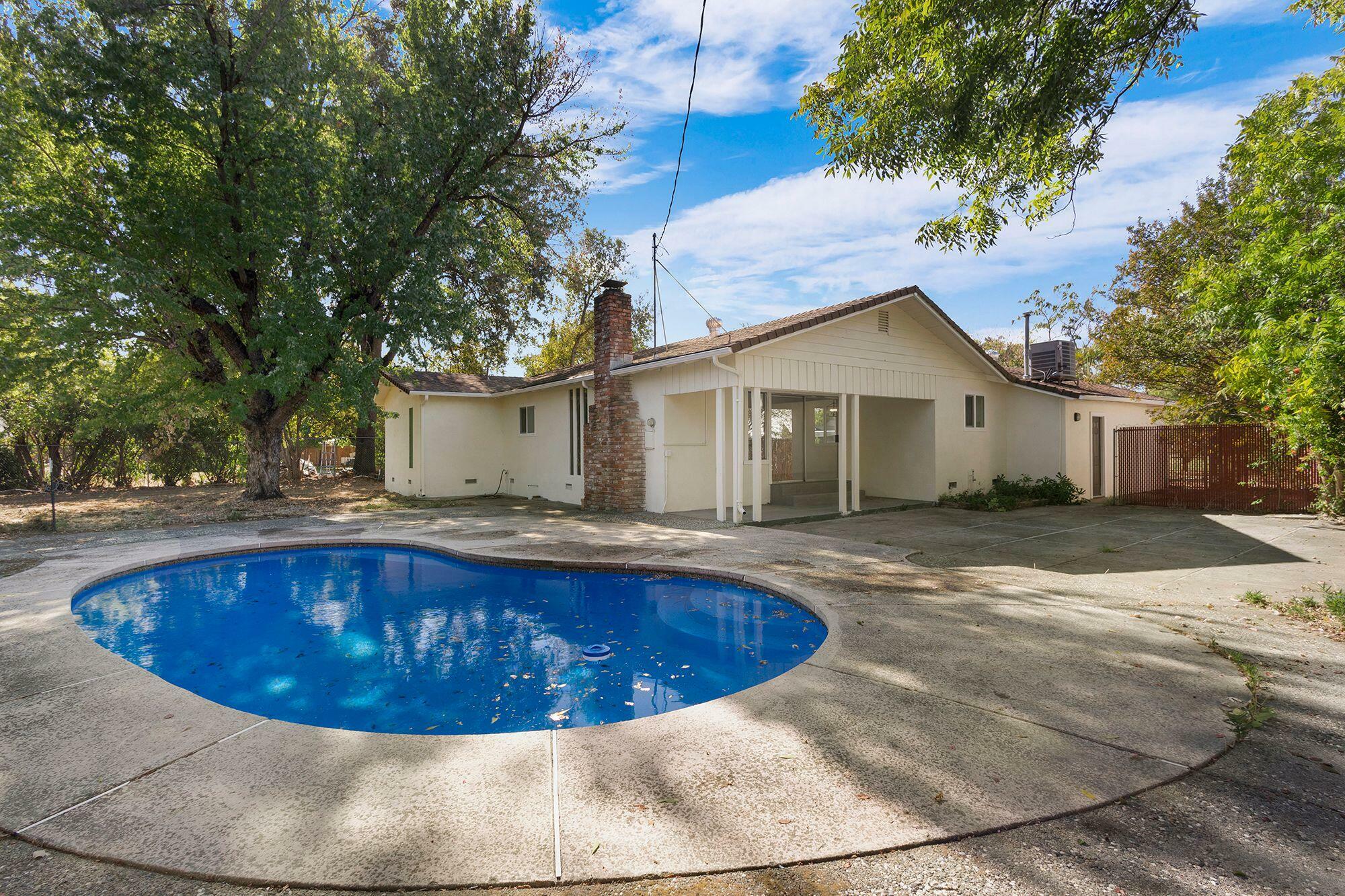 Property Photo:  2163 Sycamore Drive  CA 96001 