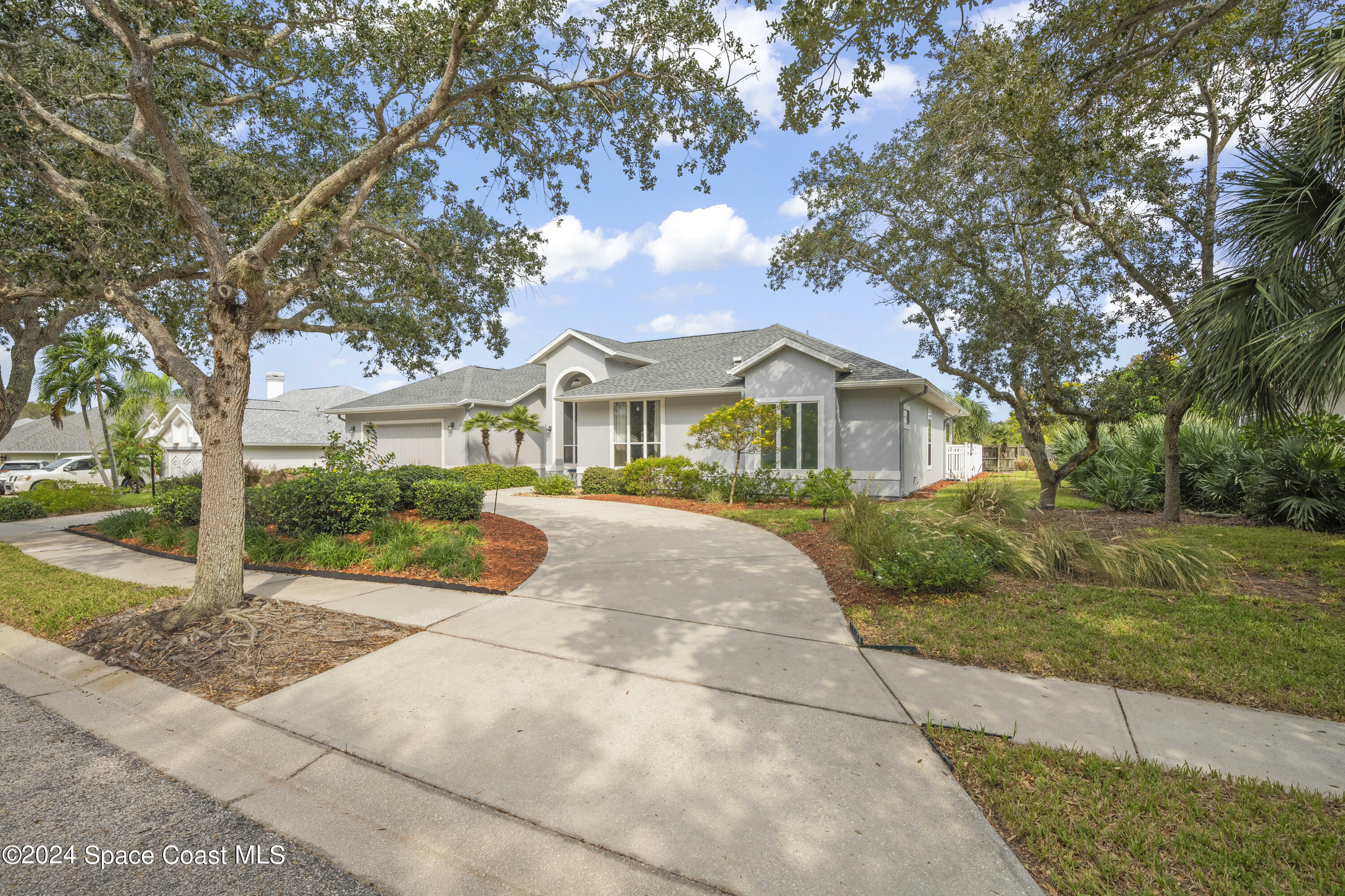 562 Sanderling Drive  Indialantic FL 32903 photo