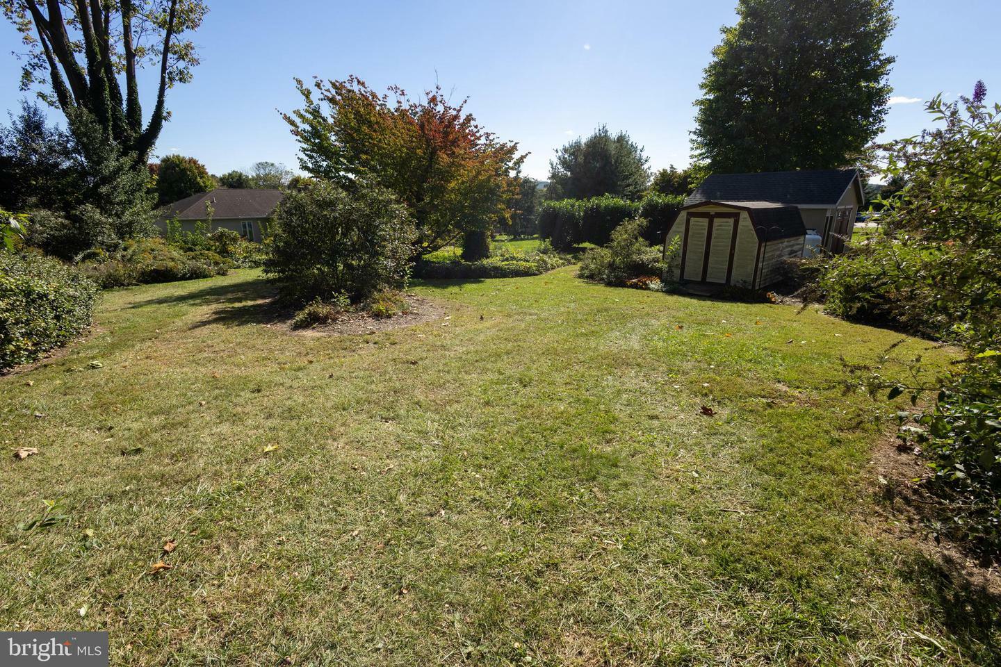 Property Photo:  235 S Shenk Avenue  PA 17579 