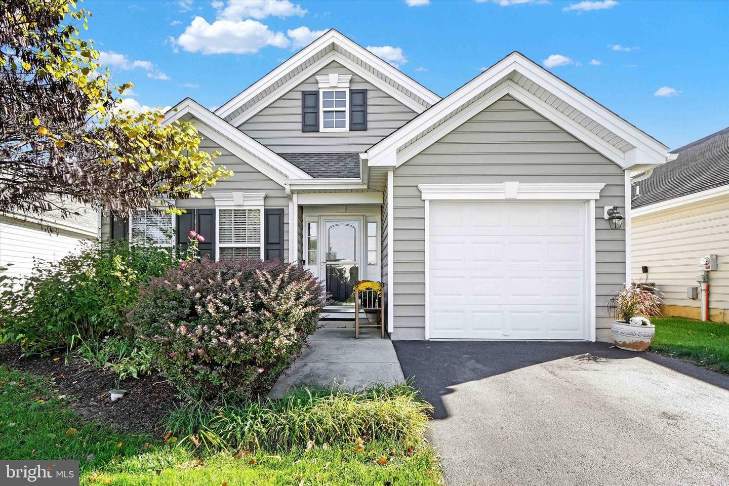 Property Photo:  665 Baldwin Way  PA 17552 