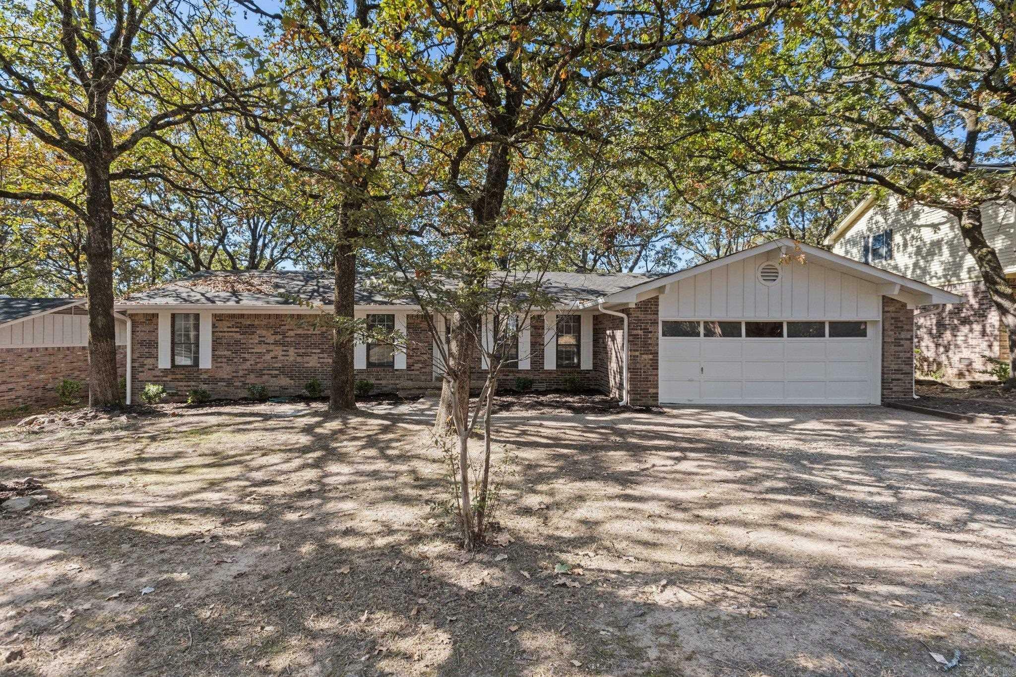 Property Photo:  7613 Tomhawk Drive  AR 72116 