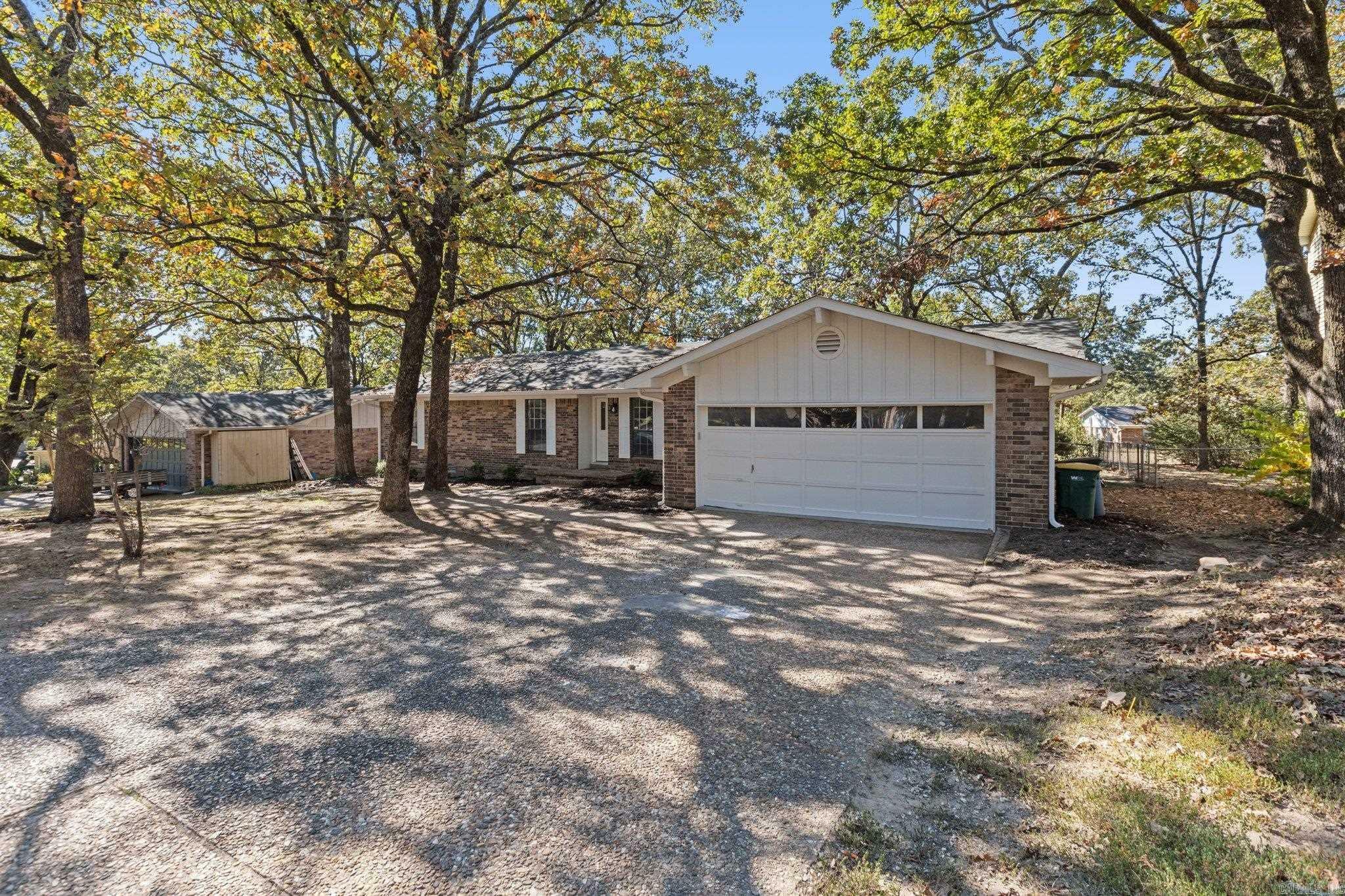 Property Photo:  7613 Tomahawk Drive  AR 72116 