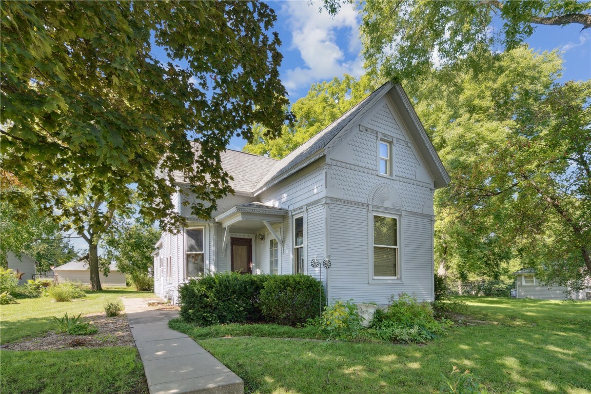 Property Photo:  307 W Main Street  IA 52253 