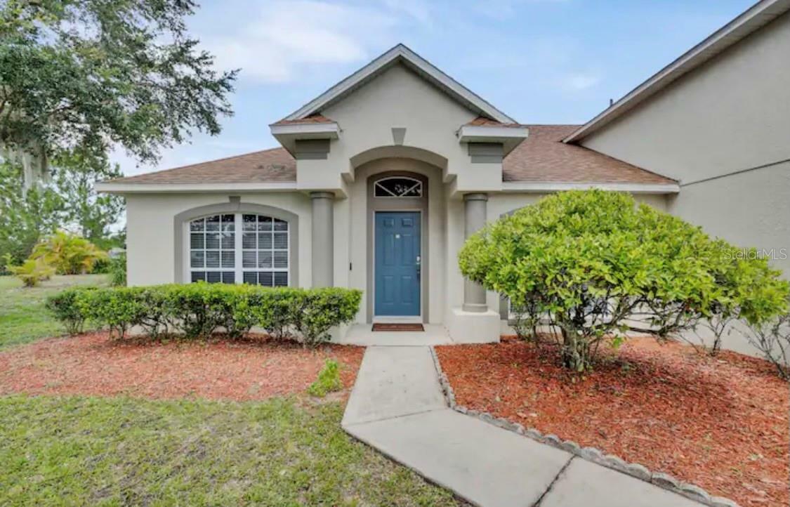 Property Photo:  229 Blue Heron Court  FL 33837 