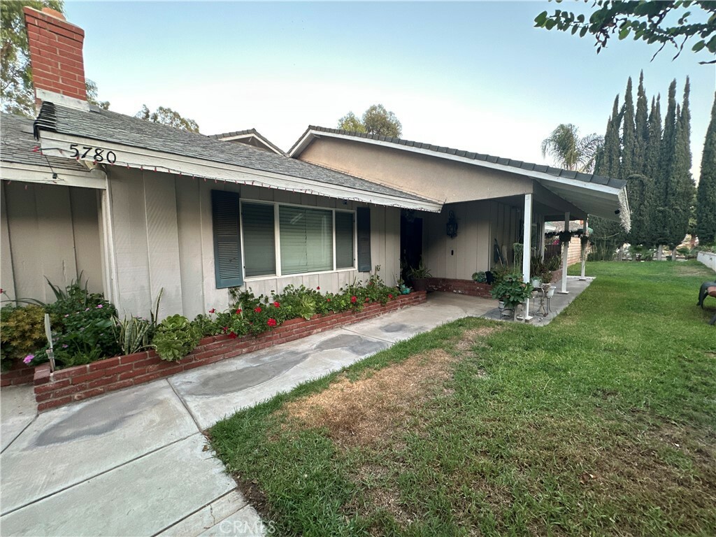 Property Photo:  5780 Avenue Juan Bautista  CA 92509 