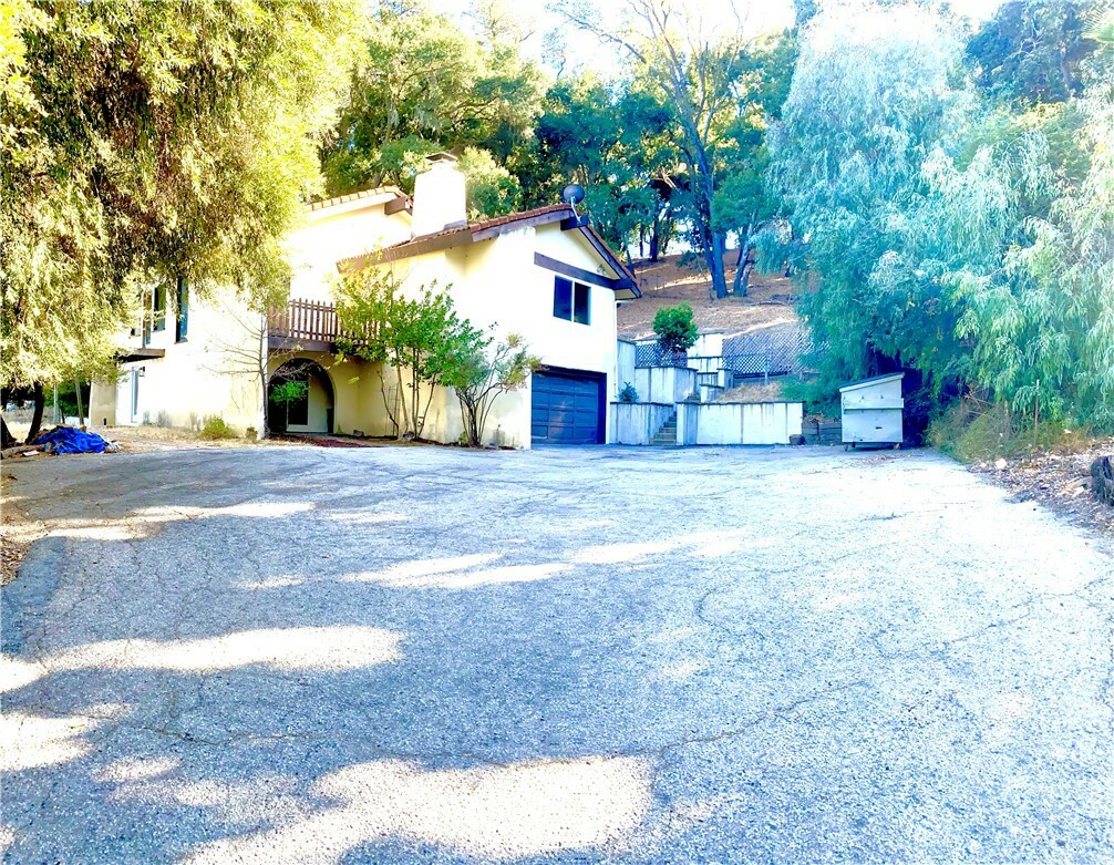 Property Photo:  7455 Del Rio Road  CA 93422 