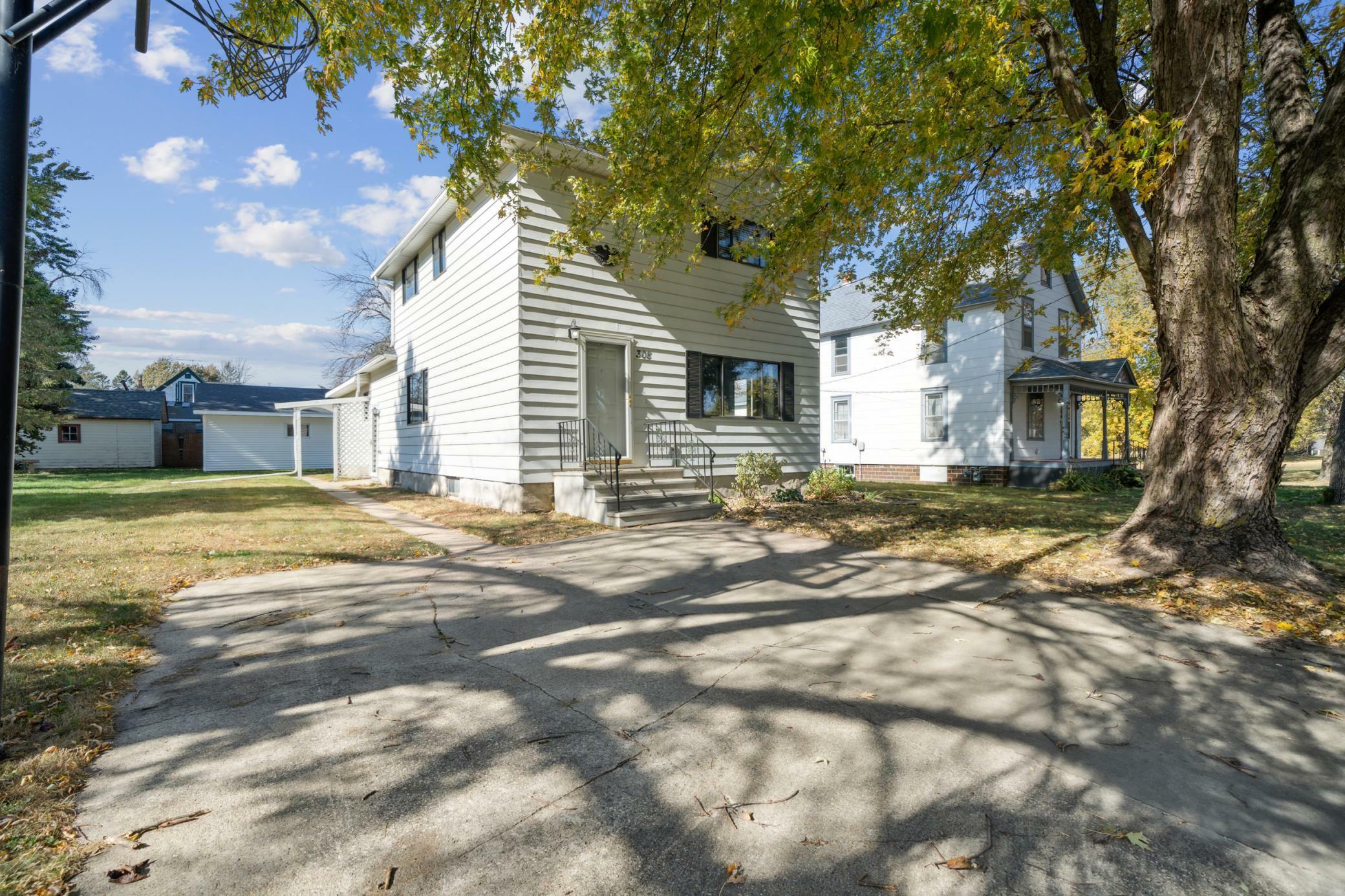 Property Photo:  308 1st Avenue SE  MN 55940 