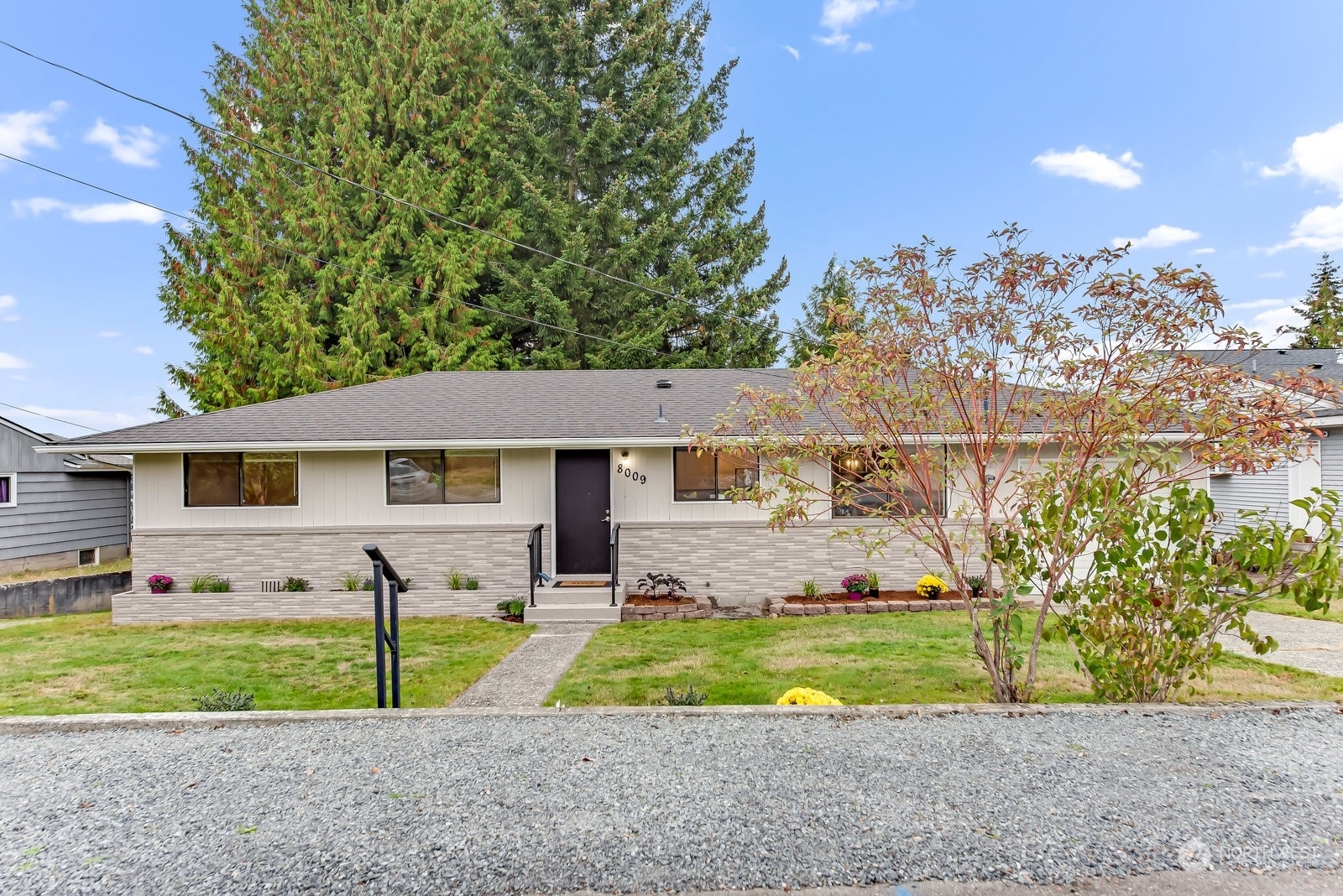 8009 Spokane Drive  Everett WA 98203 photo