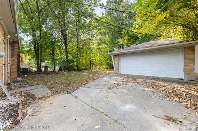 Property Photo:  24811 Sherman Street  MI 48237 