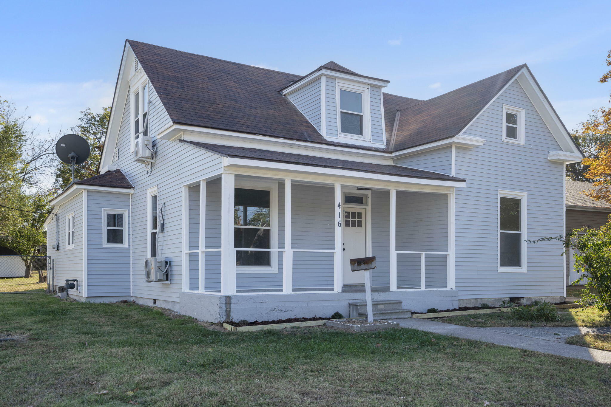 Property Photo:  416 E College Street  MO 65605 