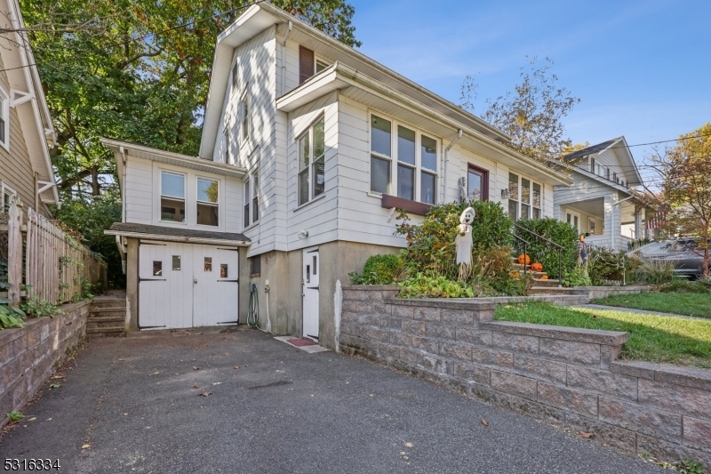 Property Photo:  22 Saint Lawrence Ave  NJ 07040 