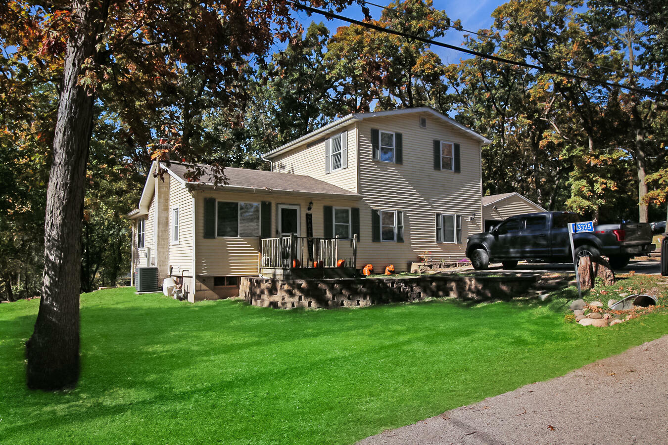 Property Photo:  N3325 Hickory Rd  WI 53147 