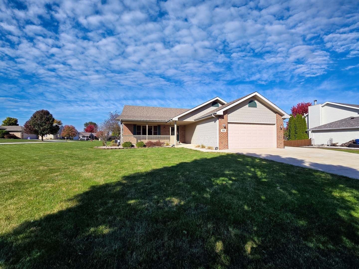 Property Photo:  518 Locust Lane  IL 60468 