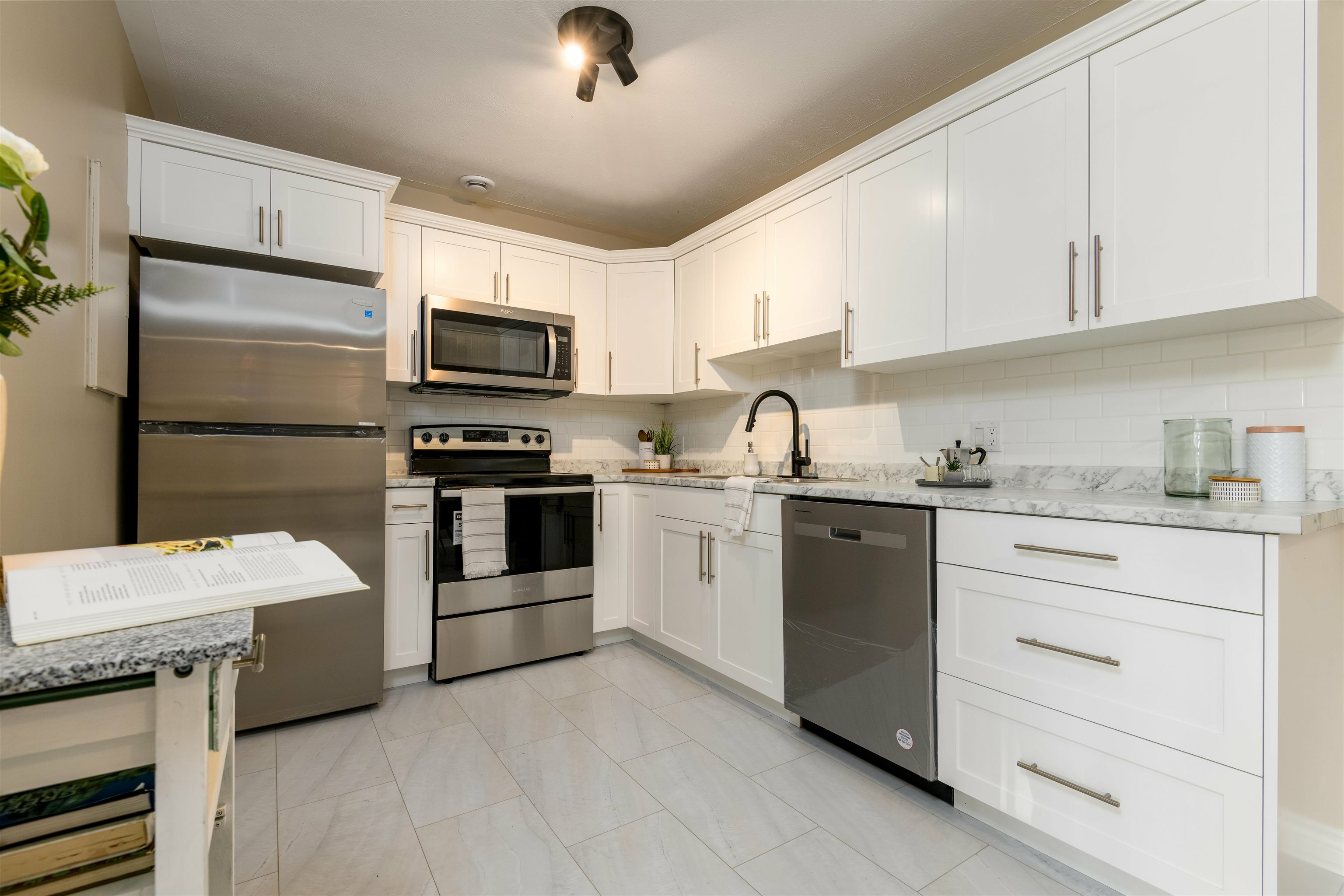 Property Photo:  24-4 Waterview Heights 110  PE C1A 9J9 