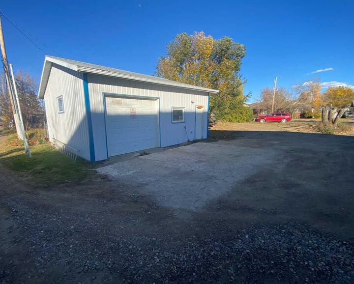 Property Photo:  1112 15 Street  AB T9W 1E8 