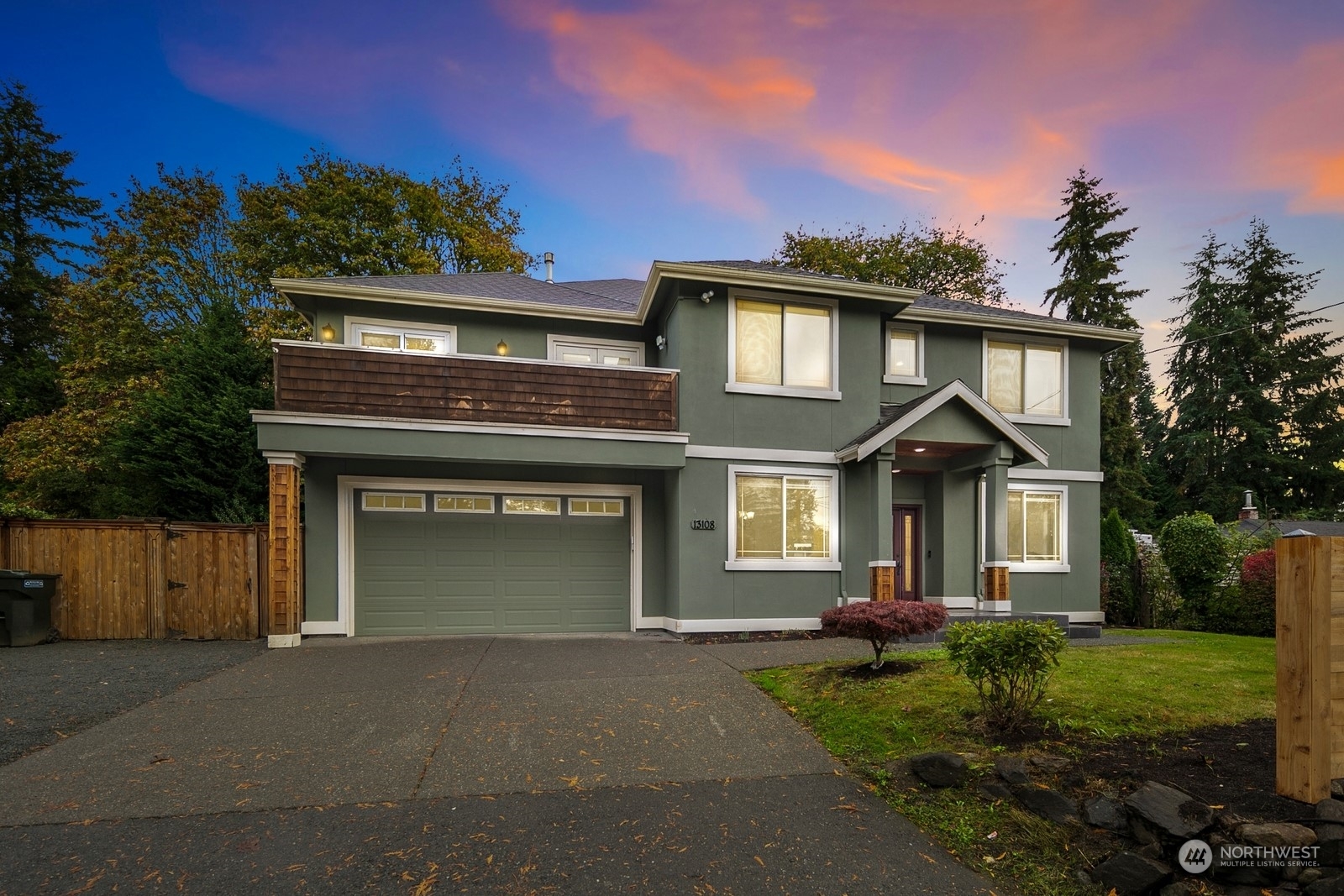 Property Photo:  13108 Patriot Way SE  WA 98059 