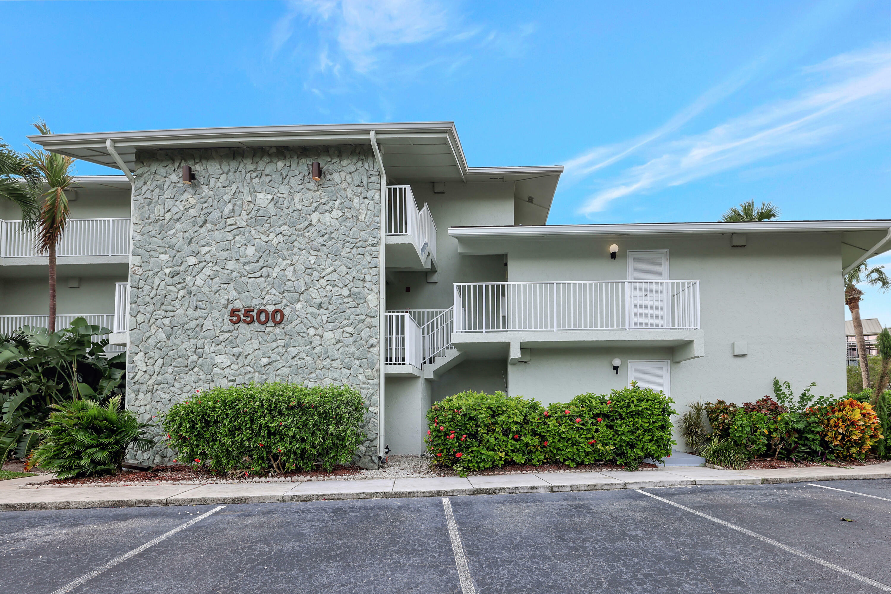 Property Photo:  2400 S Ocean Drive 5526  FL 34949 